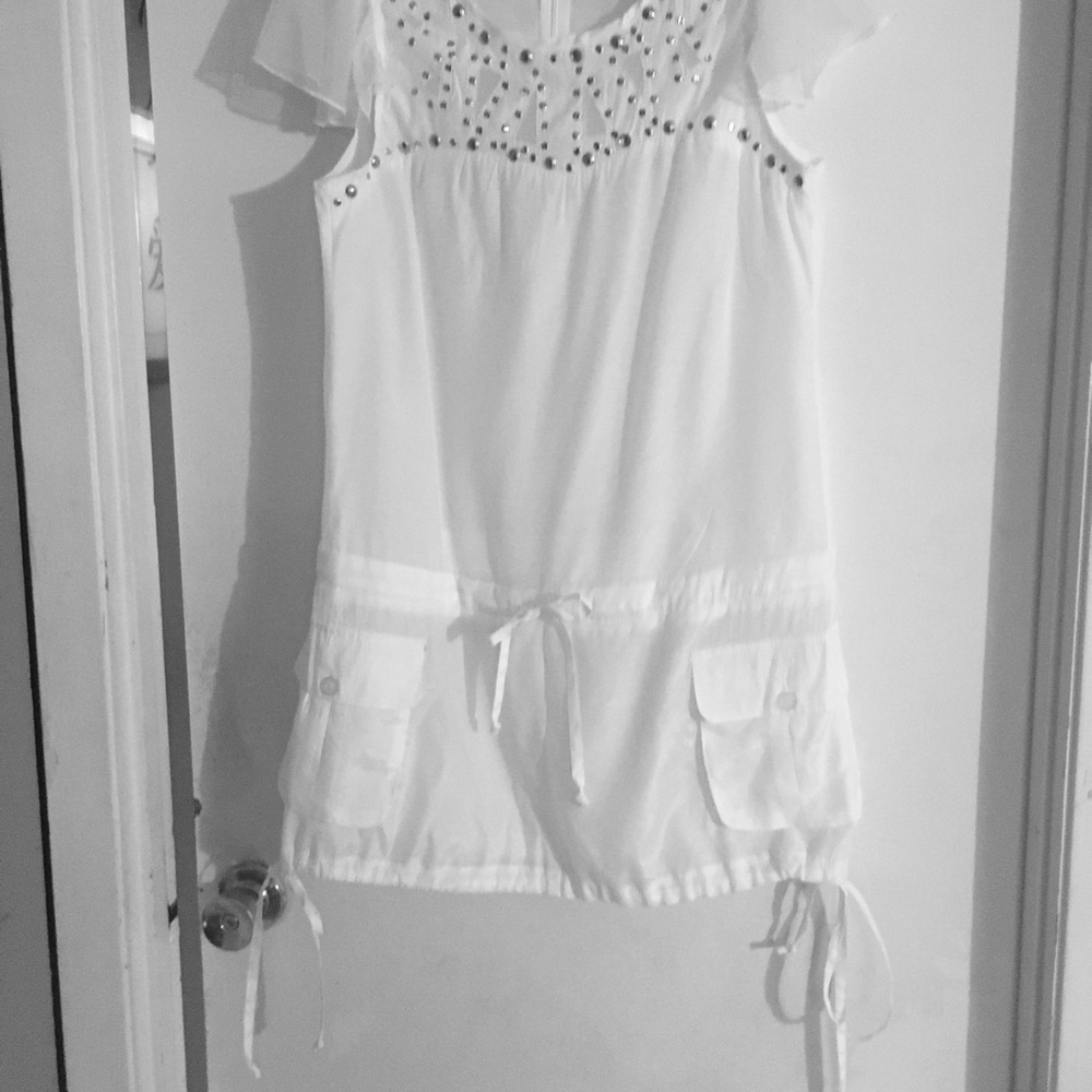 Aria White Blouse Size Medium.